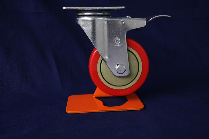  Medium duty PVC single ball bearing swivel caster with brake