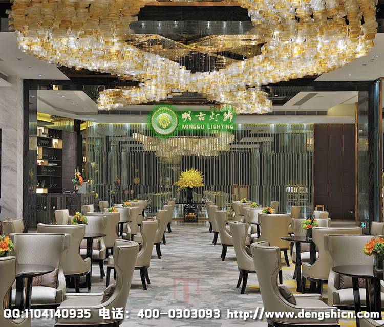 沙盤手工玻璃片吊燈 售樓部藝術(shù)吊燈 手工玻璃片吊燈 售樓部藝術(shù)燈定制原始圖片2