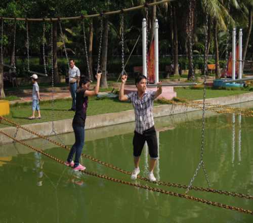 景區水上趣橋定制 公園滑索廠家 新鄉市三鑫體育游樂設備有限公