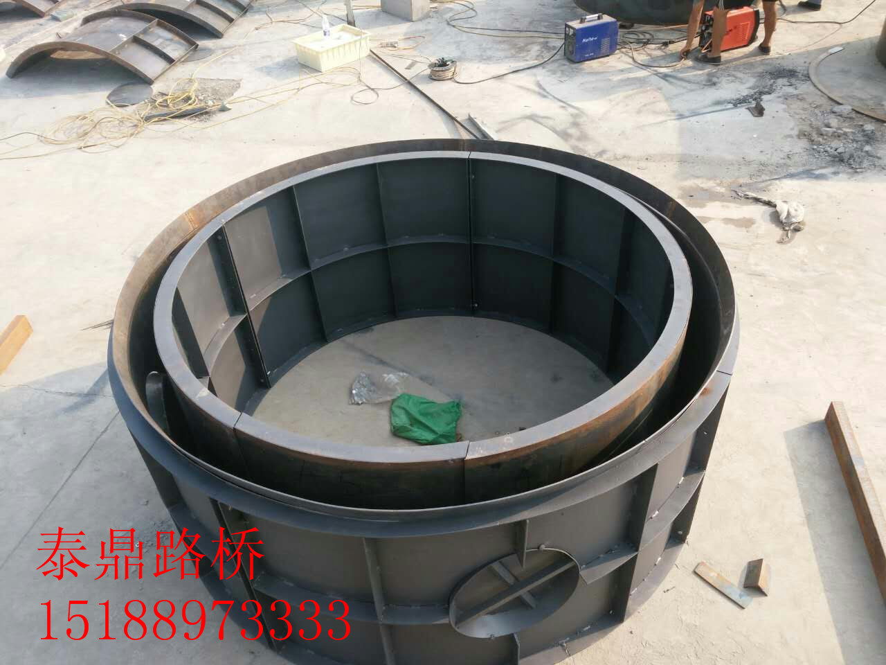 護欄鋼模具品種出眾，價格合理