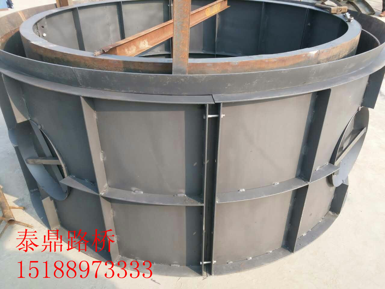 圓形化糞池模具生產(chǎn)成品圖片展示原始圖片2