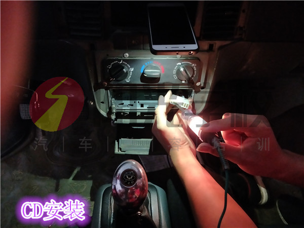 山東陽光汽車美容培訓(xùn)學(xué)校課程介紹原始圖片2