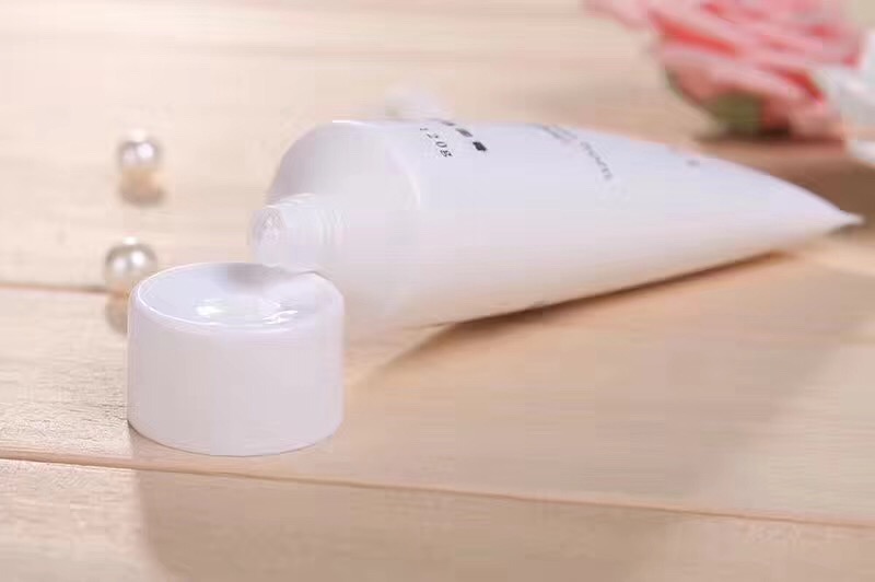馳鎂氨基酸洗面乳