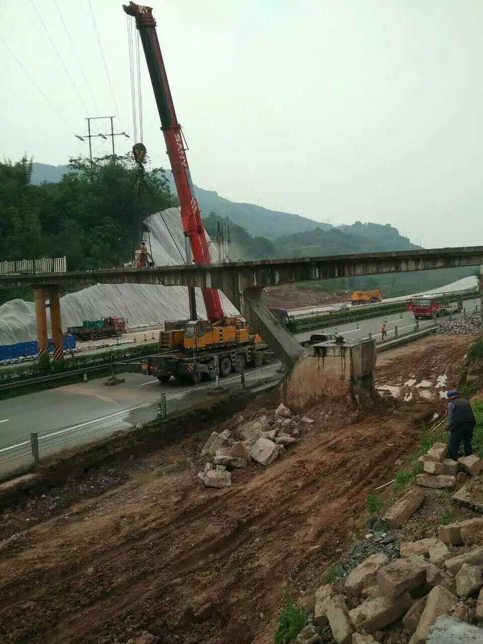 重慶混凝土切割機(jī)-切割混凝土鉆孔-重慶鏹固建筑工程有限公司