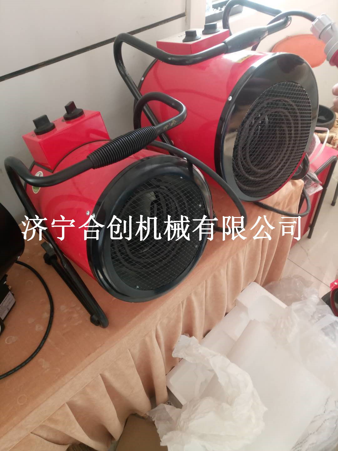 小型電加熱暖風機 移動式暖風機 養(yǎng)殖專業(yè)暖風機