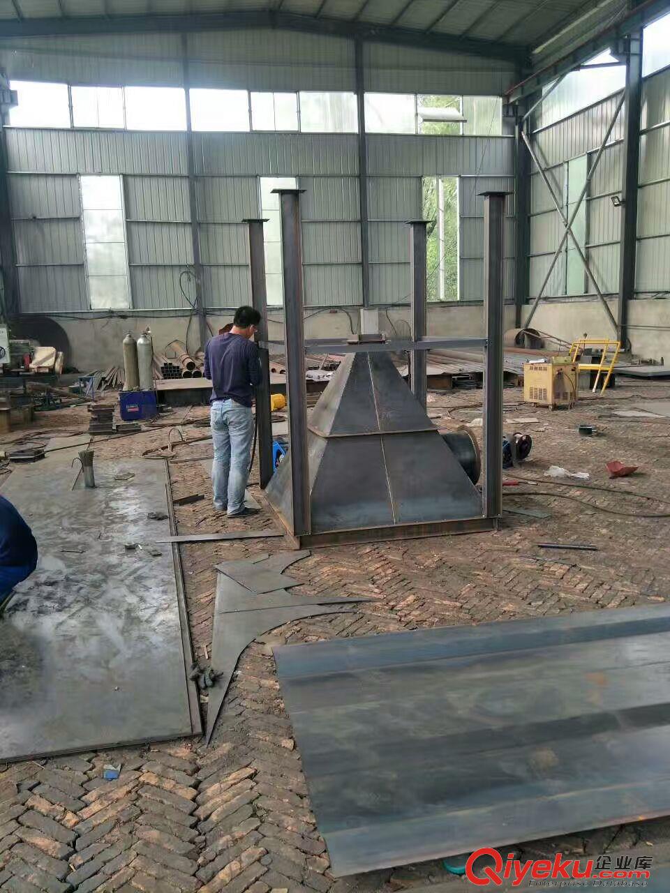 白灰窯除塵器哪種好,白灰窯專用氣箱式脈沖布袋除塵器制作特點(diǎn)泊頭藍(lán)科環(huán)保專業(yè)除塵器設(shè)備生廠制作安裝原始圖片3