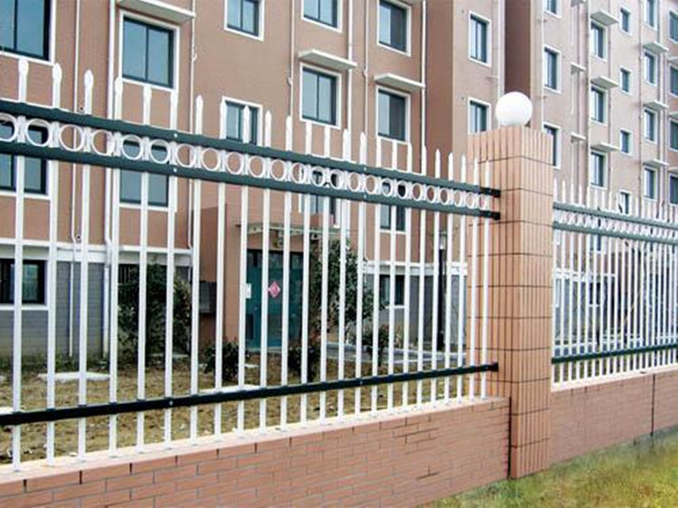 供應安平縣中博鋅鋼護欄鐵藝護欄住宅小區圍欄廠房圍欄道路護欄公共設施圍欄原始圖片2