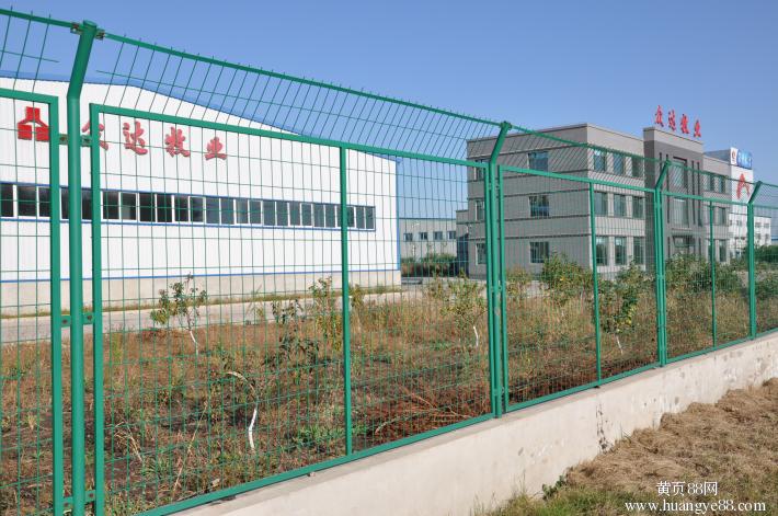 供應安平縣中博框架護欄網(wǎng)邊框圍網(wǎng)公路鐵路護欄網(wǎng)小區(qū)圍欄網(wǎng)