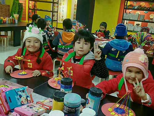 在火爆前景下如何选择绘本加盟品牌