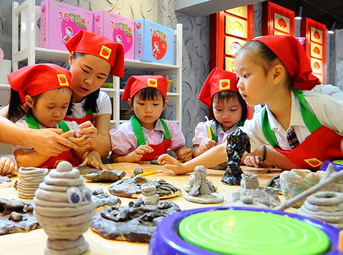 兒童美術培訓加盟發(fā)展前景怎么樣