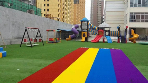 幼兒園人造草坪施工廠家彩色人造草坪批發(fā)原始圖片2