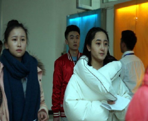 國內(nèi)好的表演藝考培訓班-國內(nèi)播音培訓學校哪家好-北京開拍網(wǎng)絡(luò)