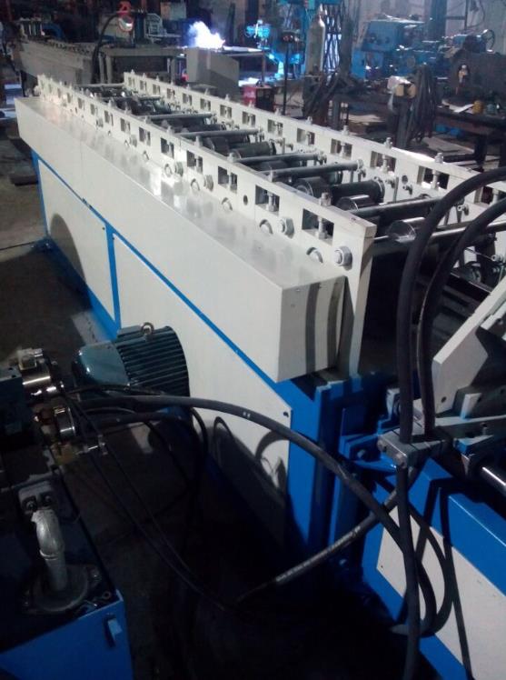 貨架立柱設備廠家-電氣配電箱-廣州問鼎鈑金設備有限公司